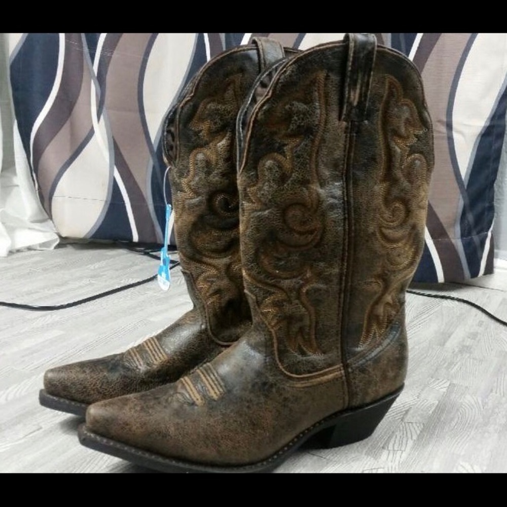 Laredo Access  Dress   Western - Size 9 - Womens